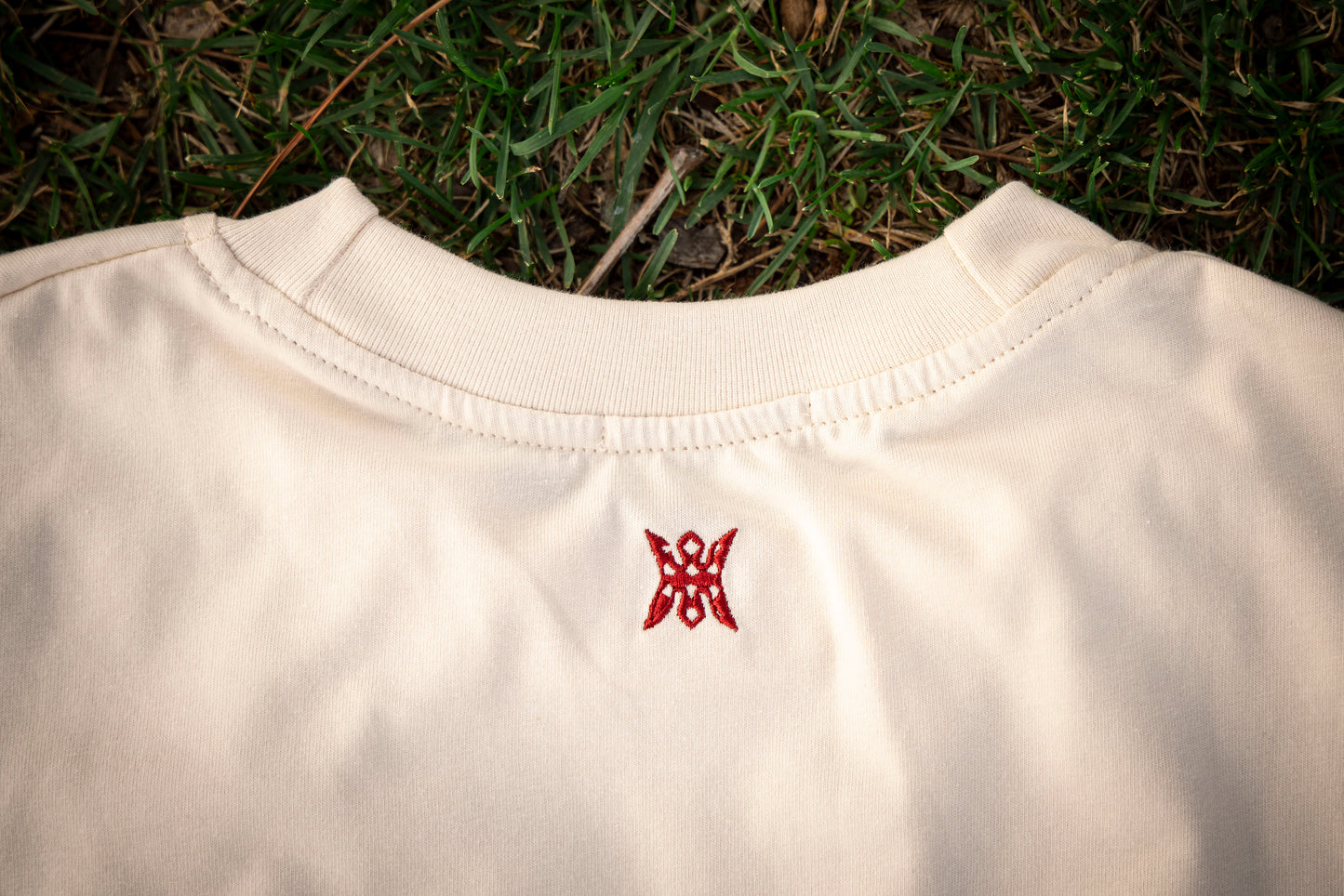BROKEN| T-SHIRT